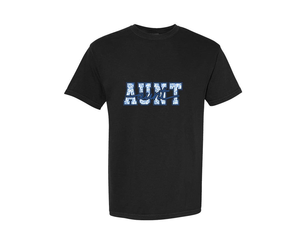 brand:Comfort Colors|color:Black|Coquette Bow Aunt Chinoiserie Graphic T-Shirt