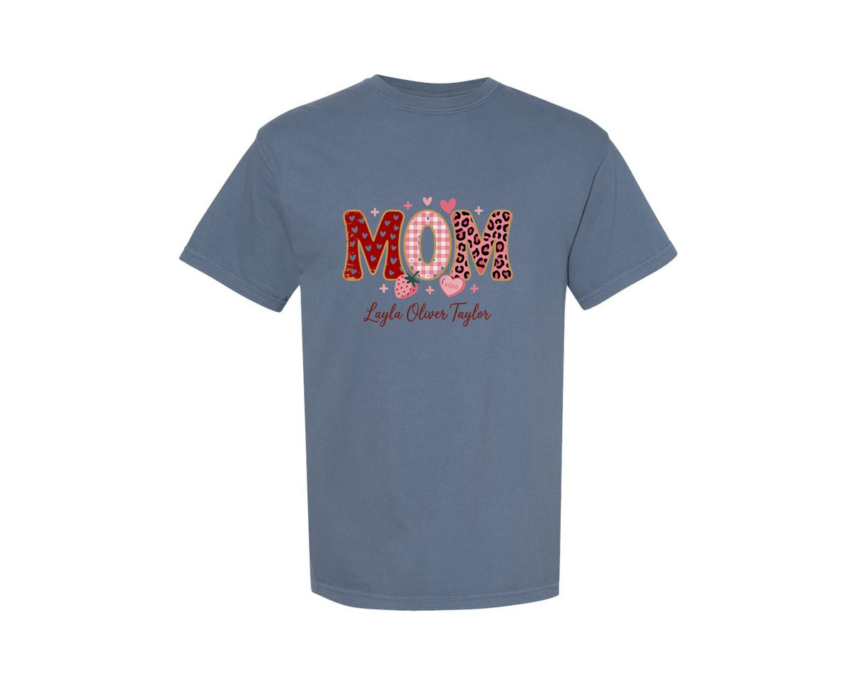 brand:Comfort Colors|color:Blue Jean|Cute Strawberry Mom Graphic T-Shirt