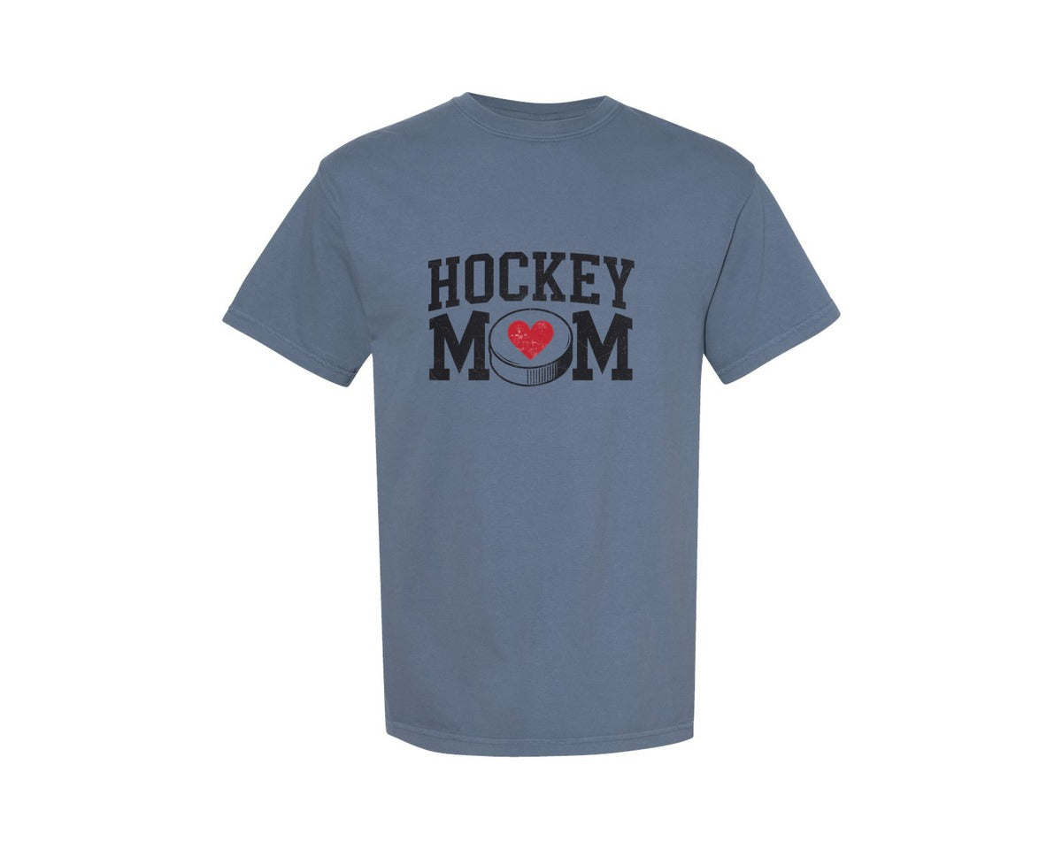 brand:Comfort Colors|color:Blue Jean|Vintage Retro Hockey Mom Graphic T-Shirt