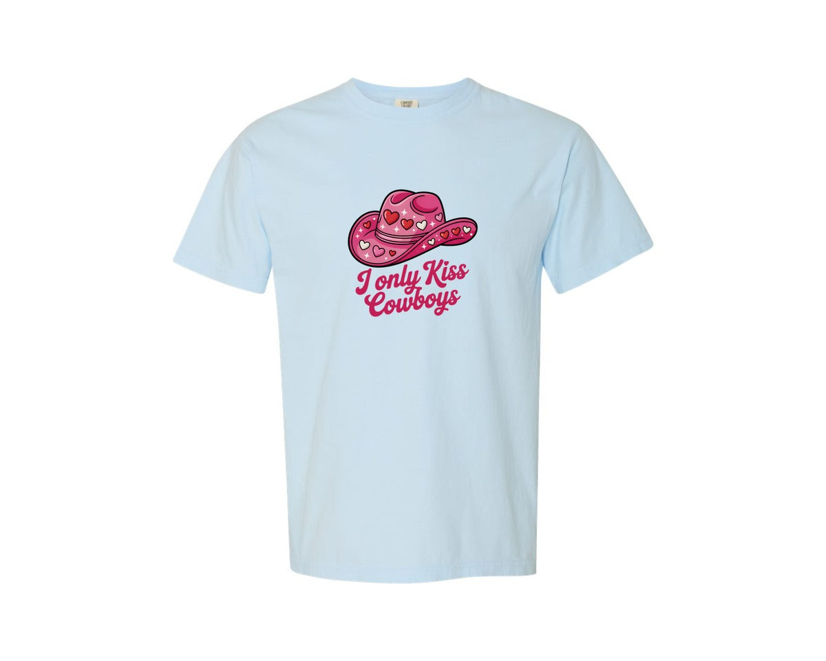 brand:Comfort Colors|color:Chambray|I Only Kiss Cowboys Graphic T-Shirt