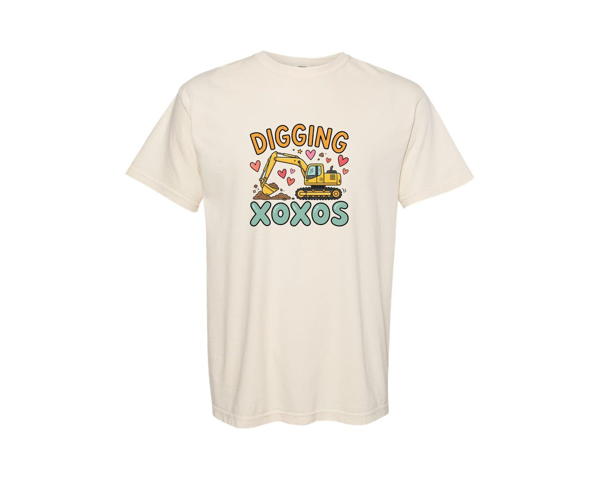 brand:Comfort Colors|color:Ivory|Digging Xoxos Excavator Valentine Graphic T-Shirt