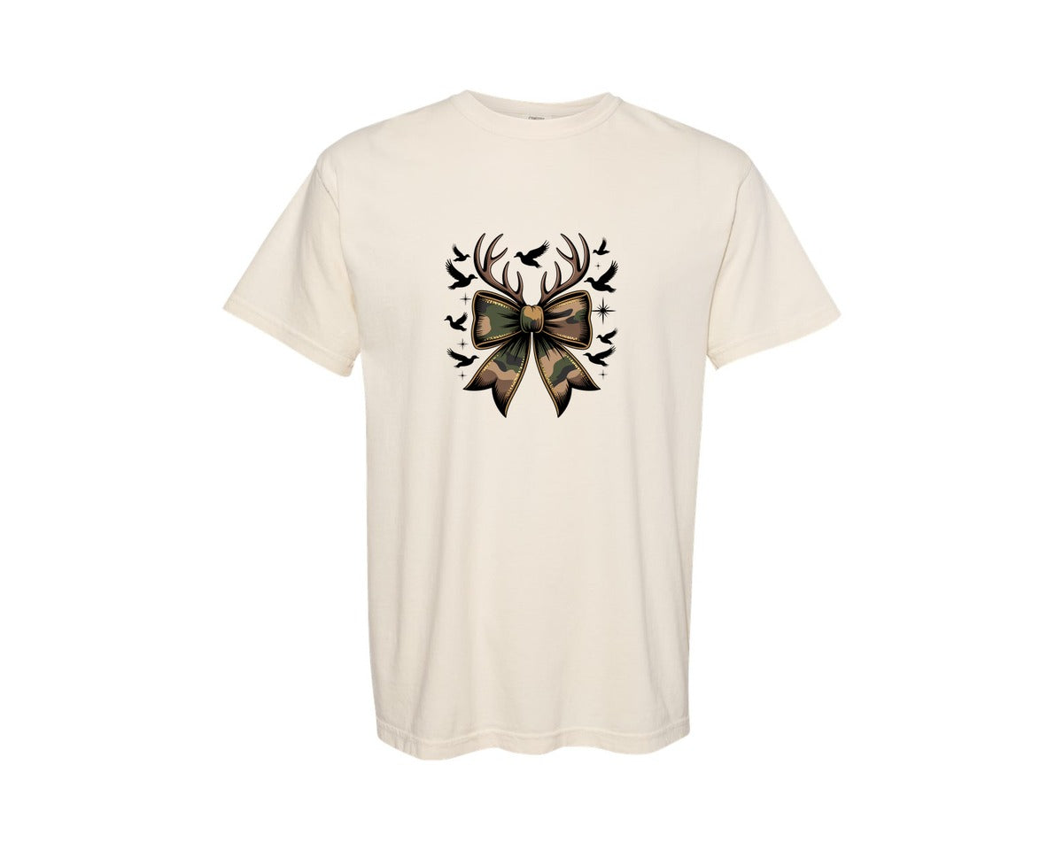 brand:Comfort Colors|color:Ivory|Deer Camo Bow Hunting Christmas Graphic T-Shirt