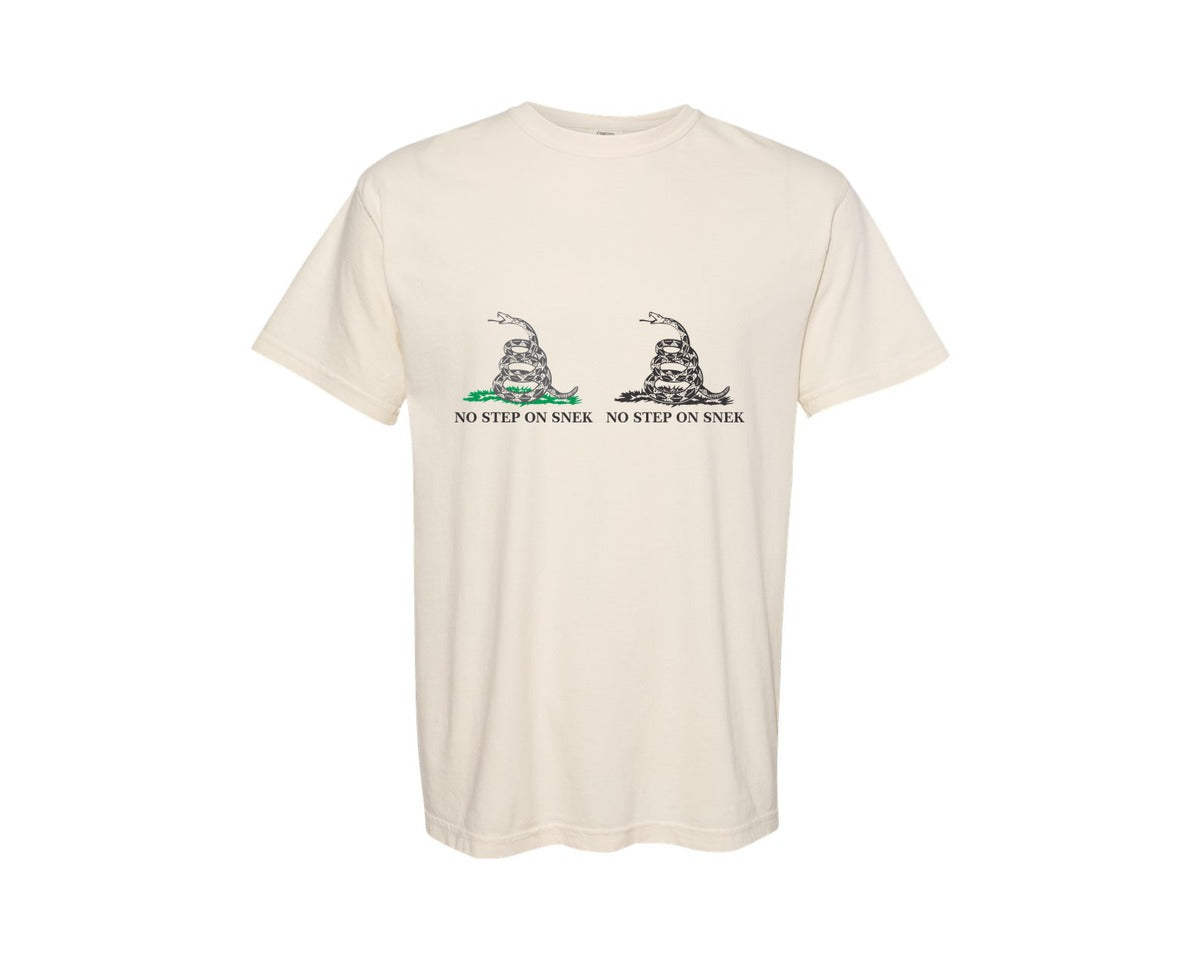 brand:Comfort Colors|color:Ivory|No Step On Snek 1776 Gadsden Flag Meme Graphic T-Shirt