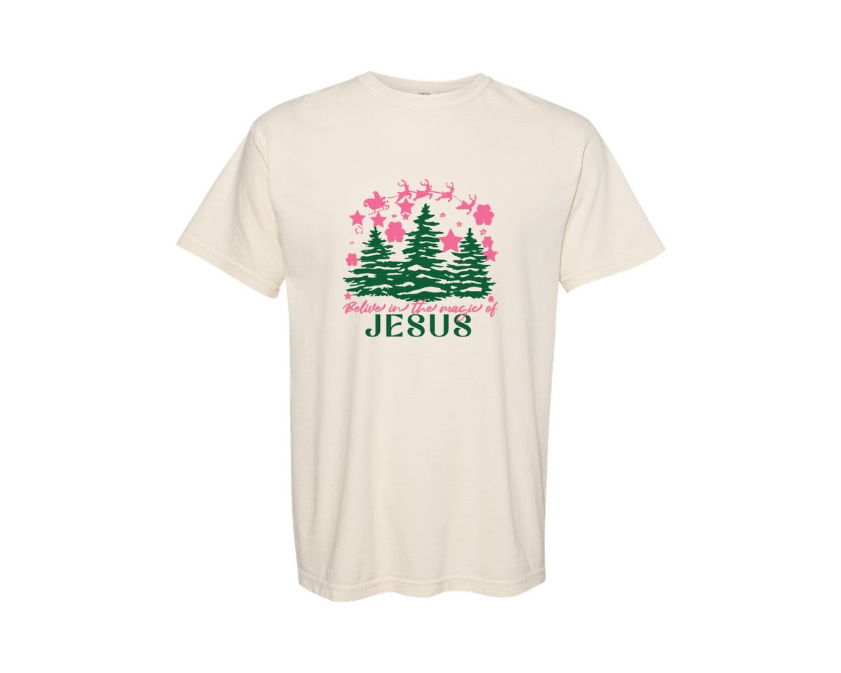 brand:Comfort Colors|color:Ivory|Believe In The Magic Of Jesus Art Xl Graphic T-Shirt