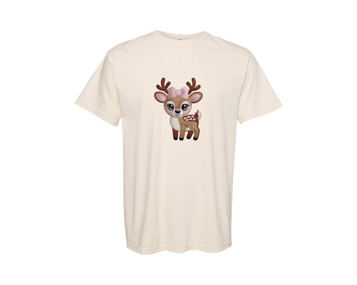 brand:Comfort Colors|color:Ivory|Faux Yarn Deer Embroidery Graphic T-Shirt