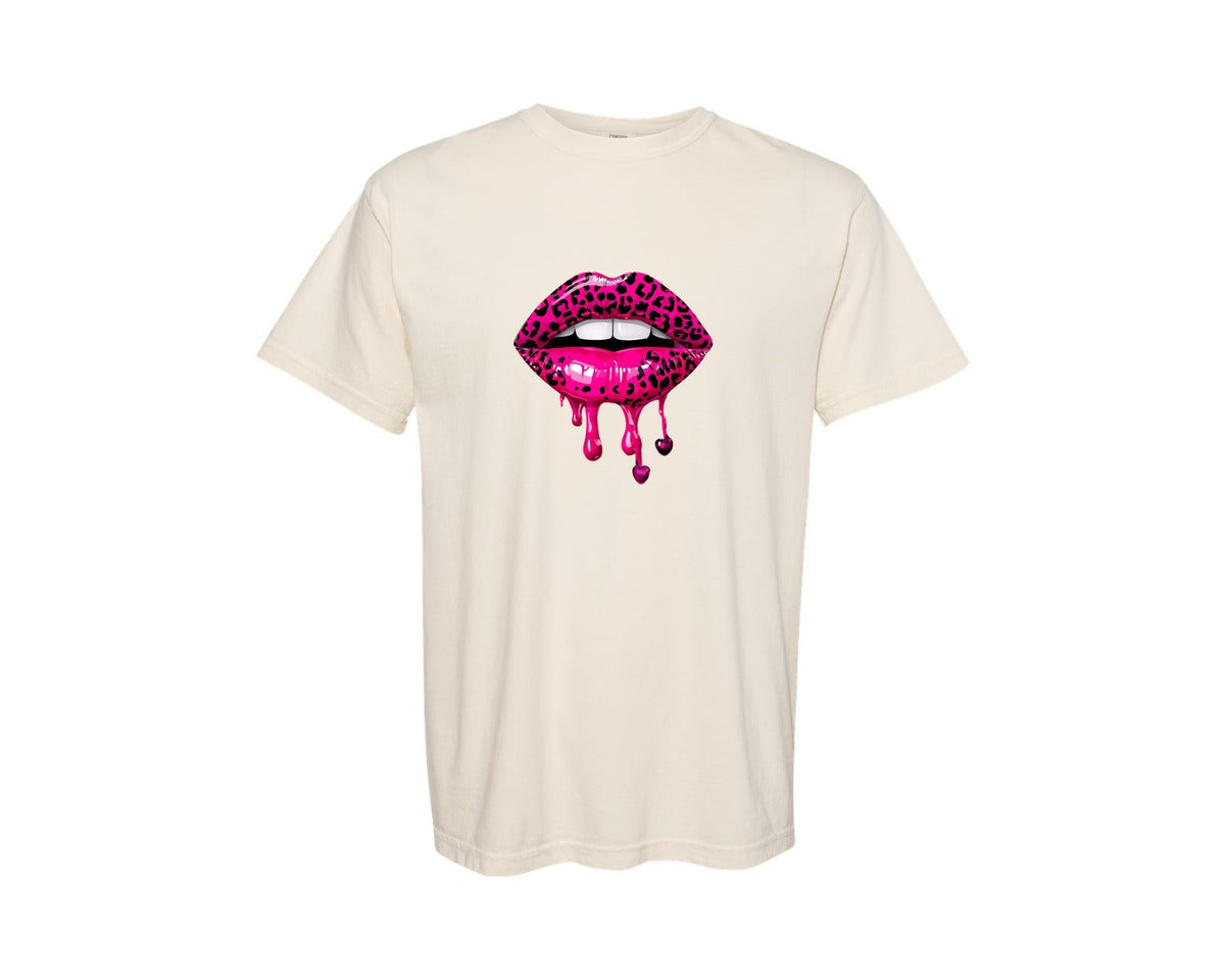 brand:Comfort Colors|color:Ivory|Pink Lips With A Leopard Print Valentine Graphic T-Shirt