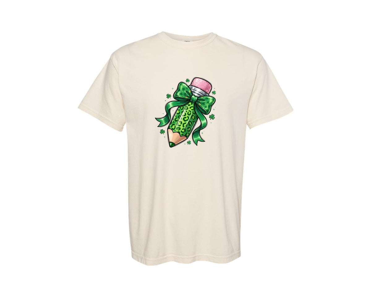 brand:Comfort Colors|color:Ivory|St Patricks Day Glitter Pencil Bow Graphic T-Shirt