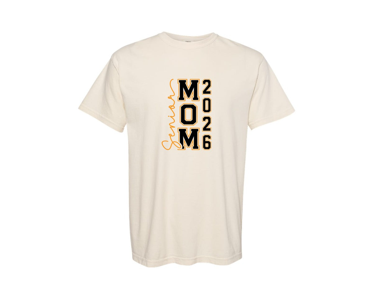 brand:Comfort Colors|color:Ivory|Senior Mom 2026 Graduation Graphic T-Shirt