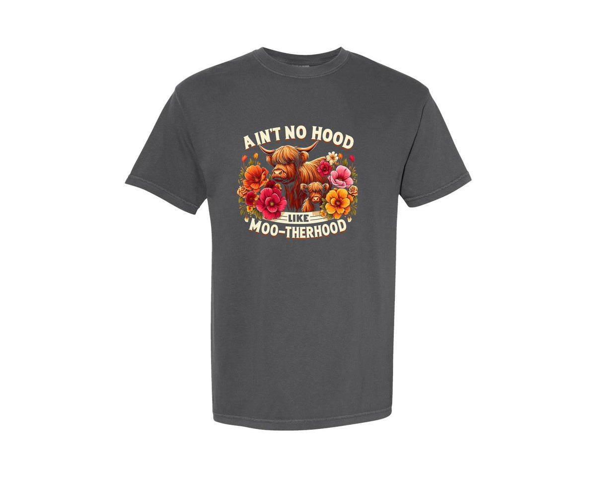 brand:Comfort Colors|color:Pepper|Highland Cow Mothers Day Retro Graphic T-Shirt
