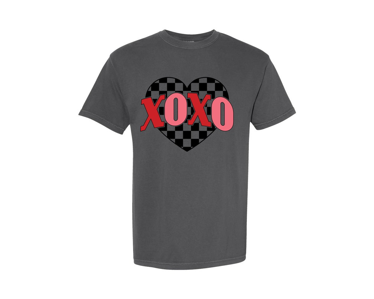 brand:Comfort Colors|color:Pepper|Xoxo Checkered Heart Valentines Day Graphic T-Shirt