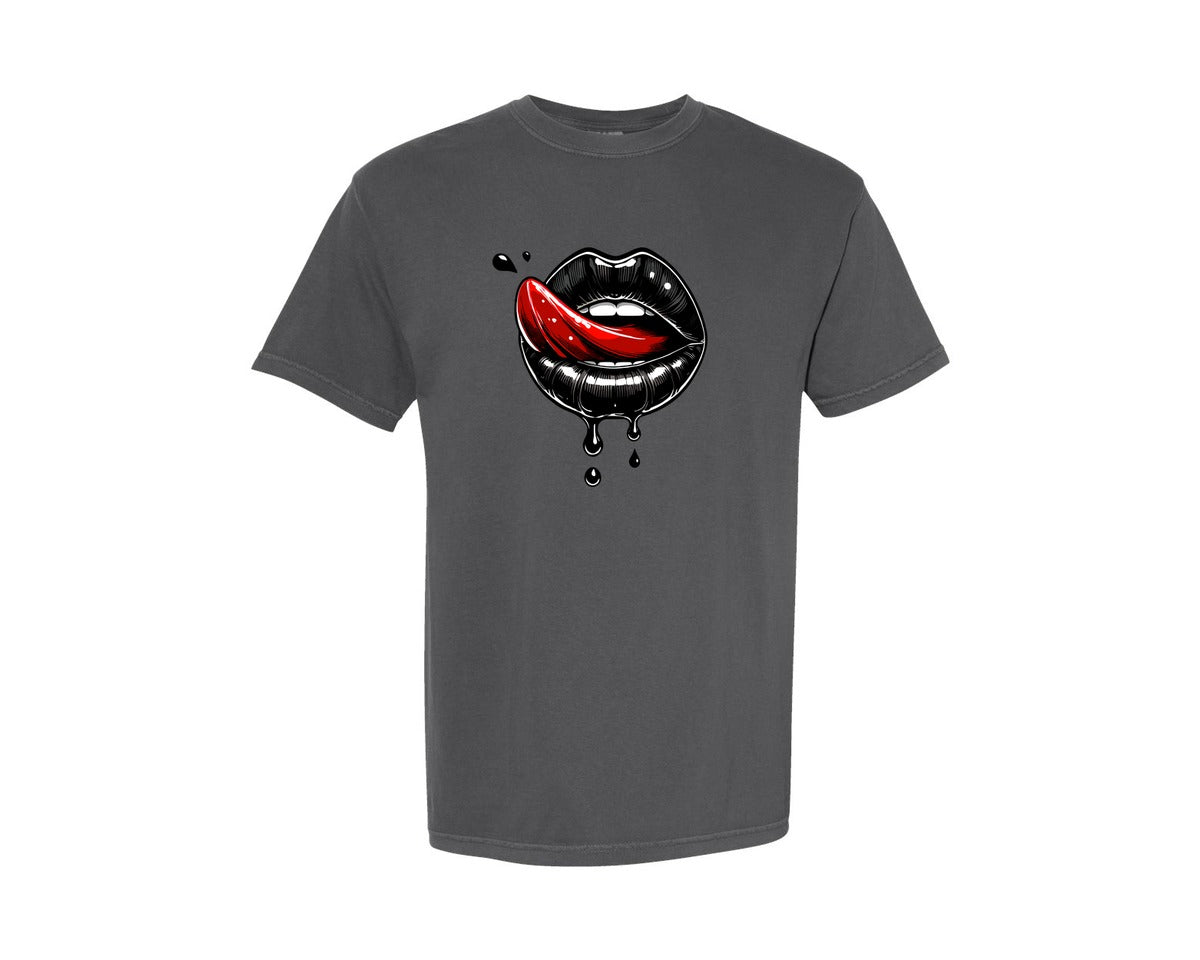 brand:Comfort Colors|color:Pepper|Black Lips With Red Tongue Drips Graphic T-Shirt