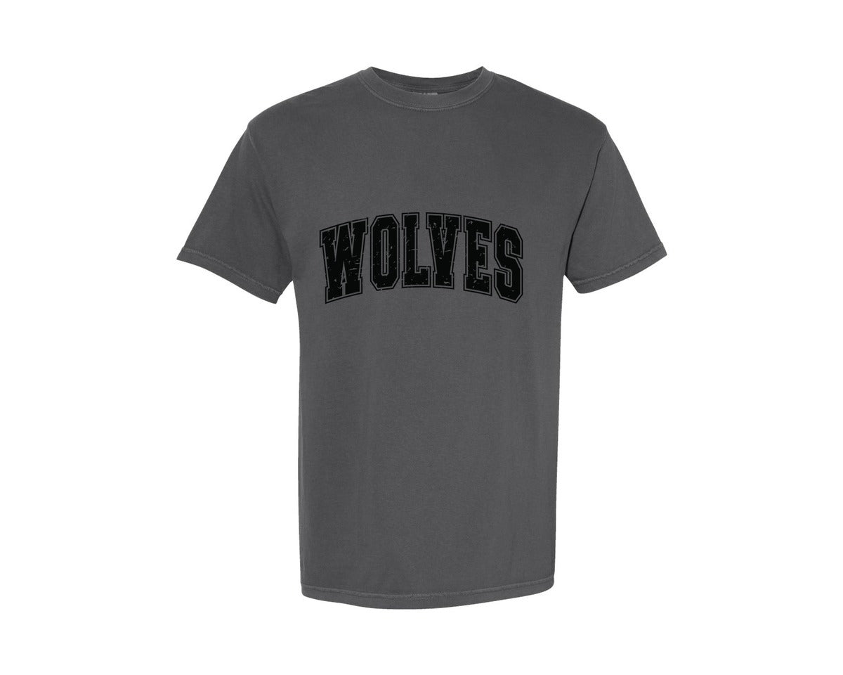 brand:Comfort Colors|color:Pepper|Retro Wolves Distressed Wolve Varsity Graphic T-Shirt
