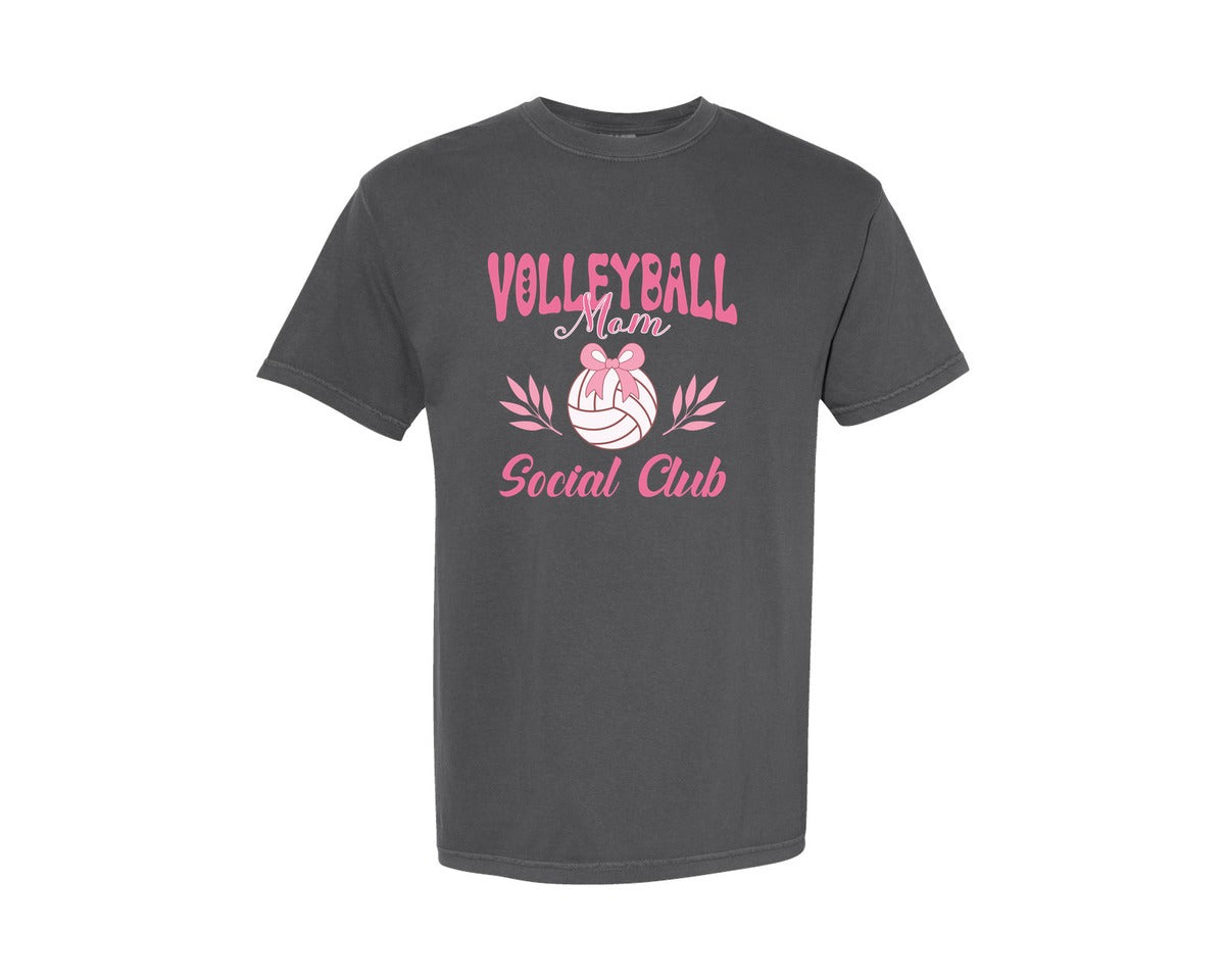 brand:Comfort Colors|color:Pepper|Coquette Volleyball Mom Pink Graphic T-Shirt
