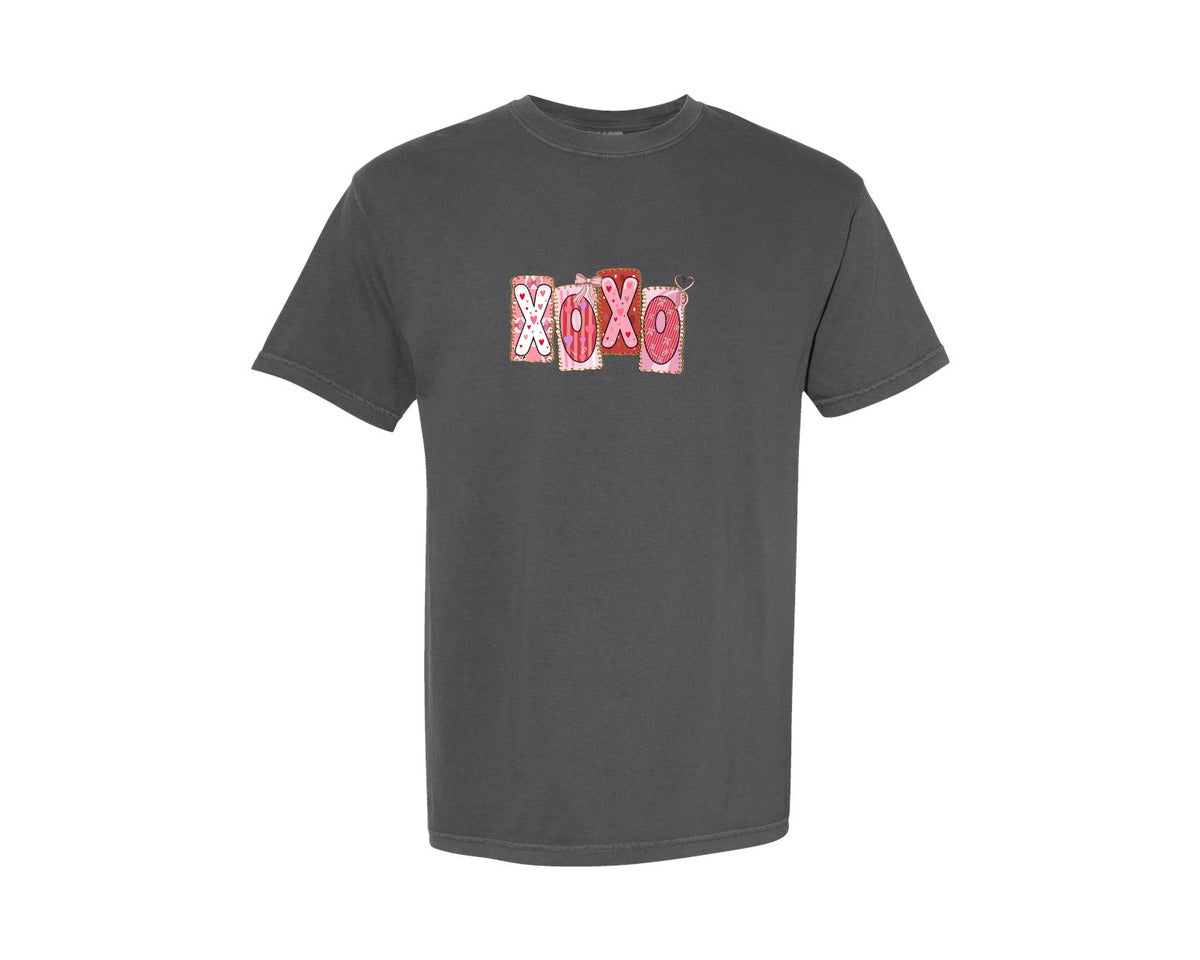 brand:Comfort Colors|color:Pepper|Xoxo Retro Valentine Love Shirt Graphic T-Shirt