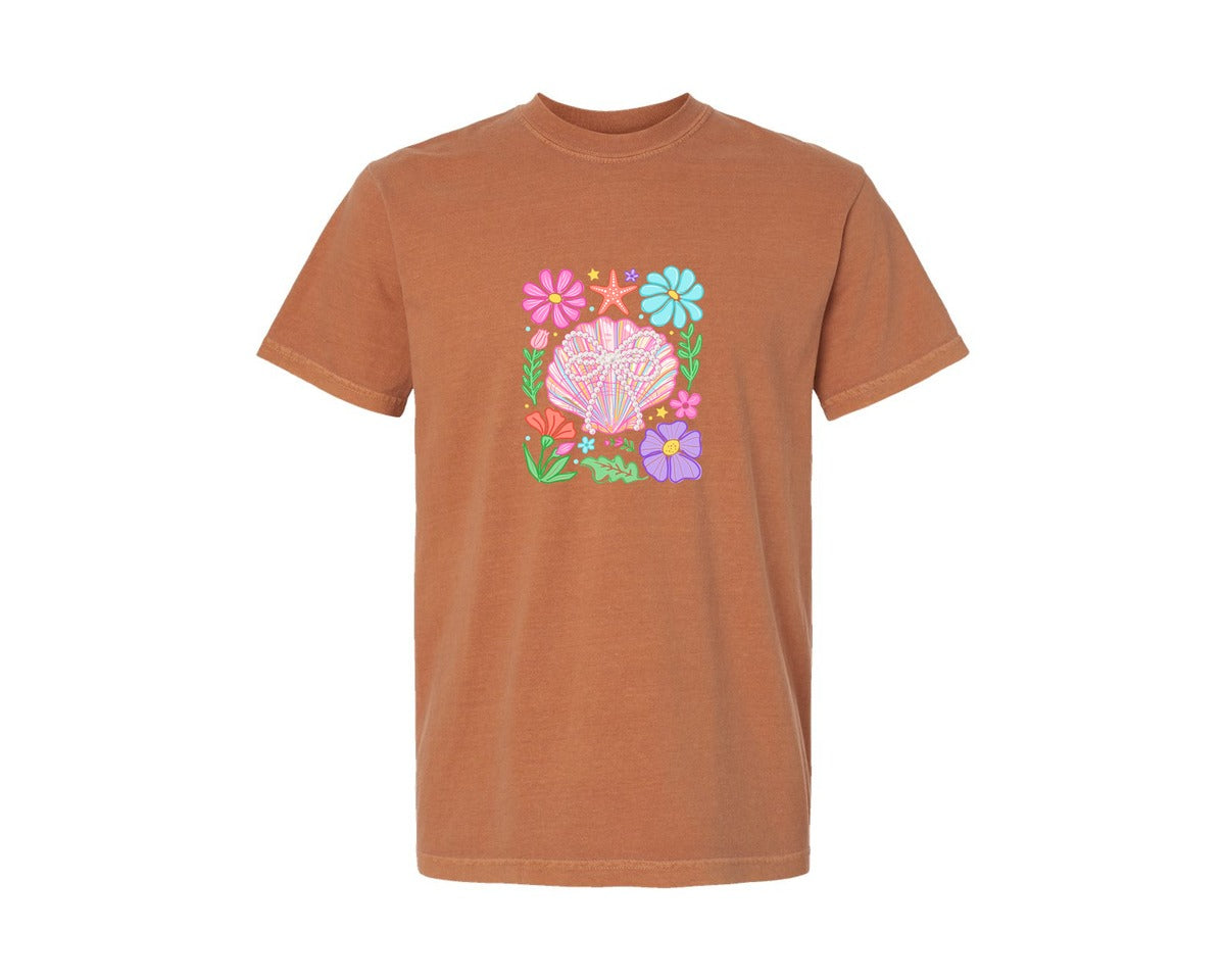 brand:Comfort Colors|color:Yam|Preppy Summer Seashell Clam Coquette Graphic T-Shirt