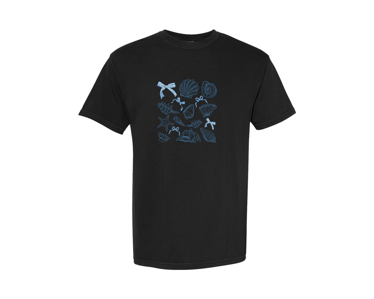 brand:Comfort Colors|color:Black|Coquette Seashell Retro Summer Graphic T-Shirt