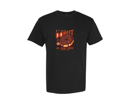 brand:Comfort Colors|color:Black|Retro Donut Illustration Print Design Graphic T-Shirt