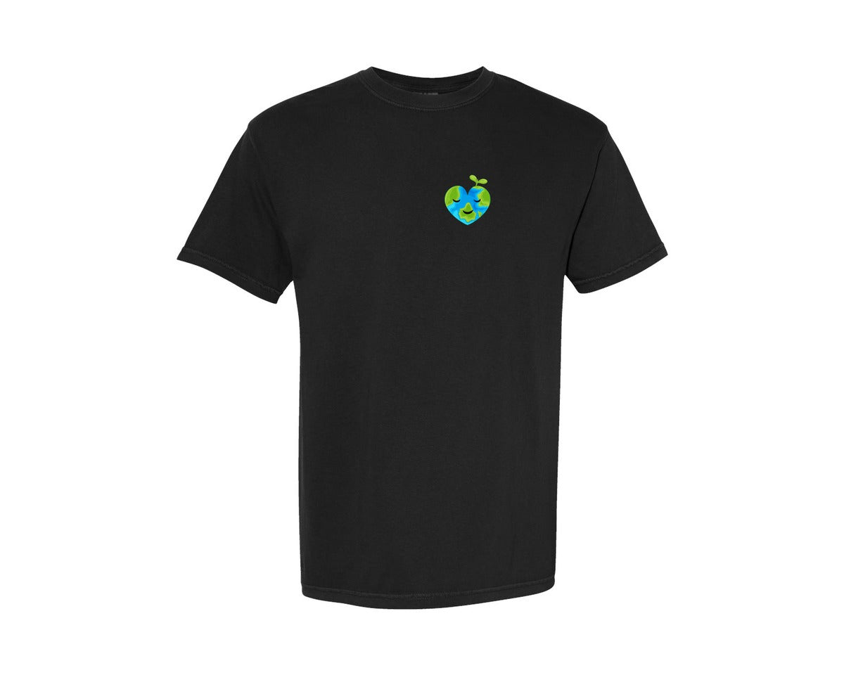brand:Comfort Colors|color:Black|Love Heart Earth Globe Pocket Design Graphic T-Shirt