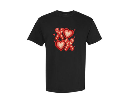 brand:Comfort Colors|color:Black|Latch Hook Yarn Crochet Xoxo Graphic T-Shirt