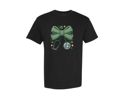 brand:Comfort Colors|color:Black|Faux Yarn St Patricks Day Nurse Bow Graphic T-Shirt