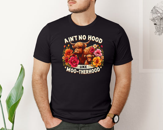 Highland Cow Mothers Day Retro Graphic T-Shirt