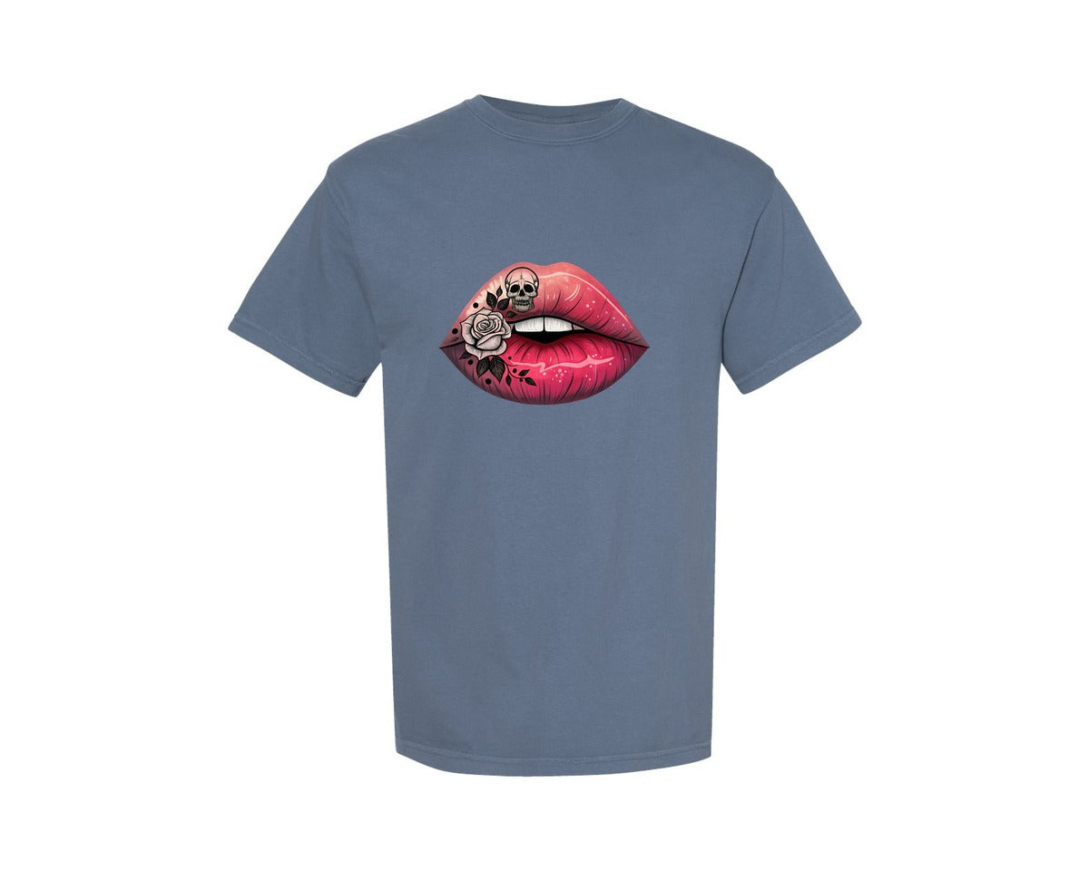 brand:Comfort Colors|color:Blue Jean|Lips Rose Black Theme Skull 2 Graphic T-Shirt