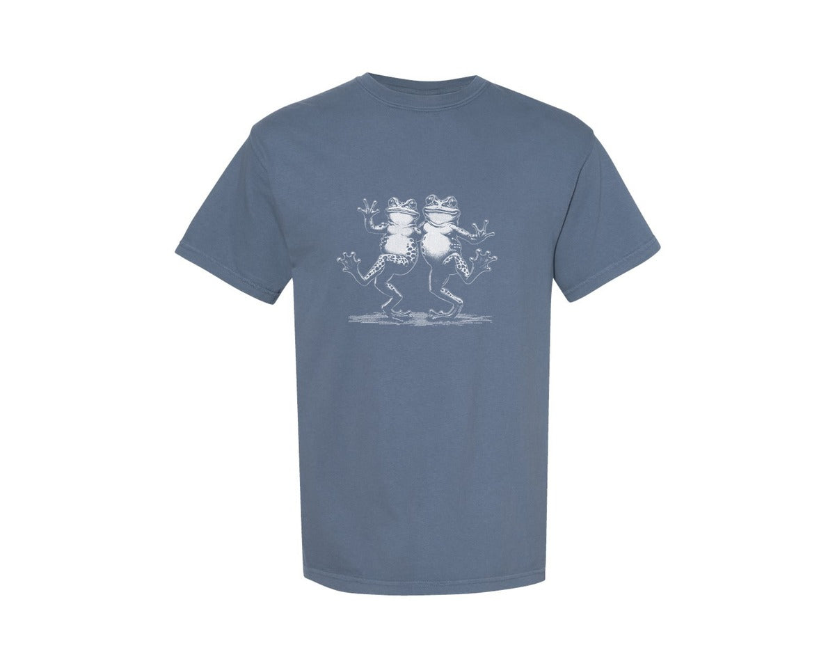 brand:Comfort Colors|color:Blue Jean|Couple Frogs Dancing Graphic T-Shirt