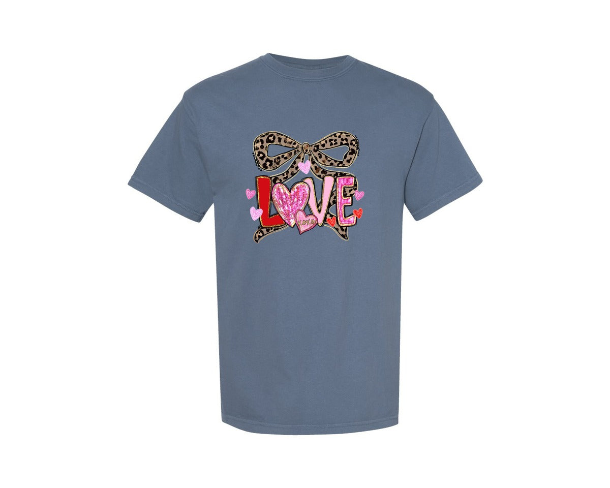 brand:Comfort Colors|color:Blue Jean|Love Glitter Valentine Leopard Bow Graphic T-Shirt