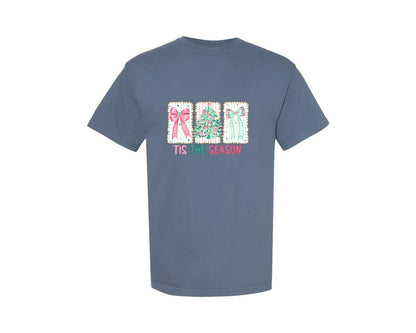 brand:Comfort Colors|color:Blue Jean|Blue Pink Floral Preppy Christmas Graphic T-Shirt
