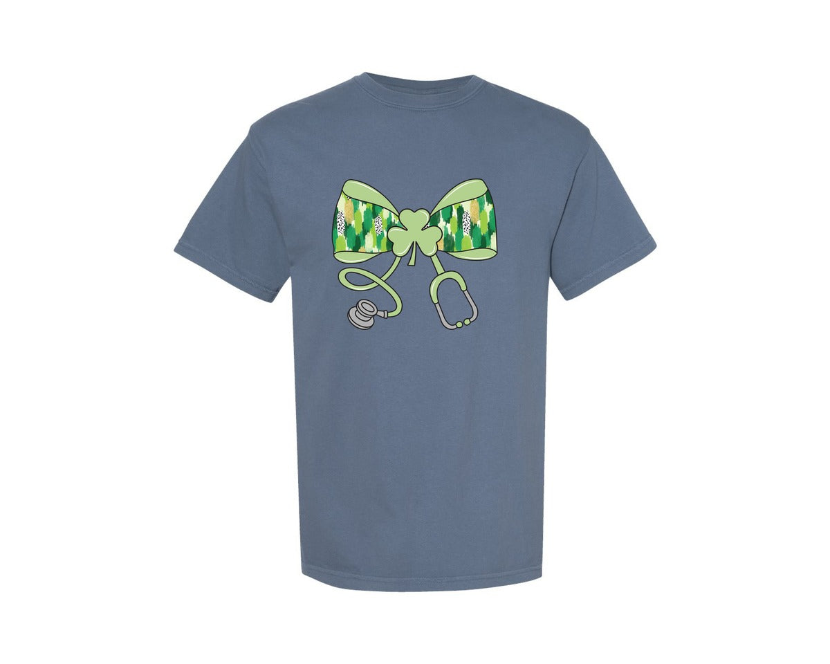 brand:Comfort Colors|color:Blue Jean|St Patricks Day Nurse Bow 5 Graphic T-Shirt