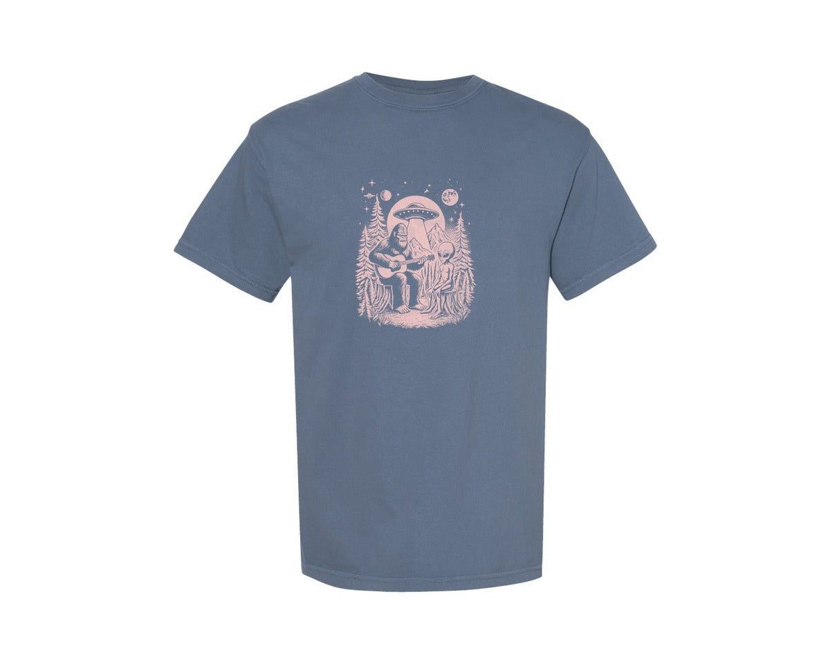 brand:Comfort Colors|color:Blue Jean|Bigfoot Play Guitar With Alien And Ufo Graphic T-Shirt