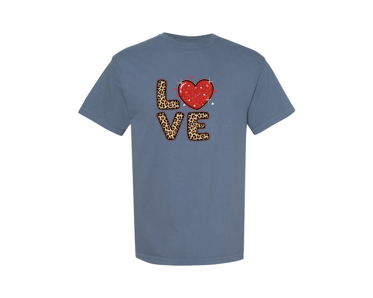brand:Comfort Colors|color:Blue Jean|Leopard Love Heart Valentines Day Graphic T-Shirt