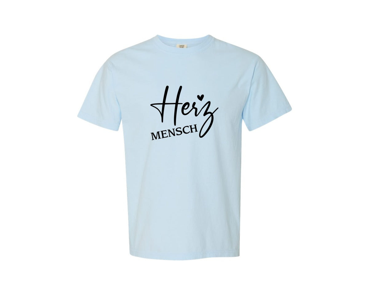 brand:Comfort Colors|color:Chambray|Herz Mensch Graphic T-Shirt