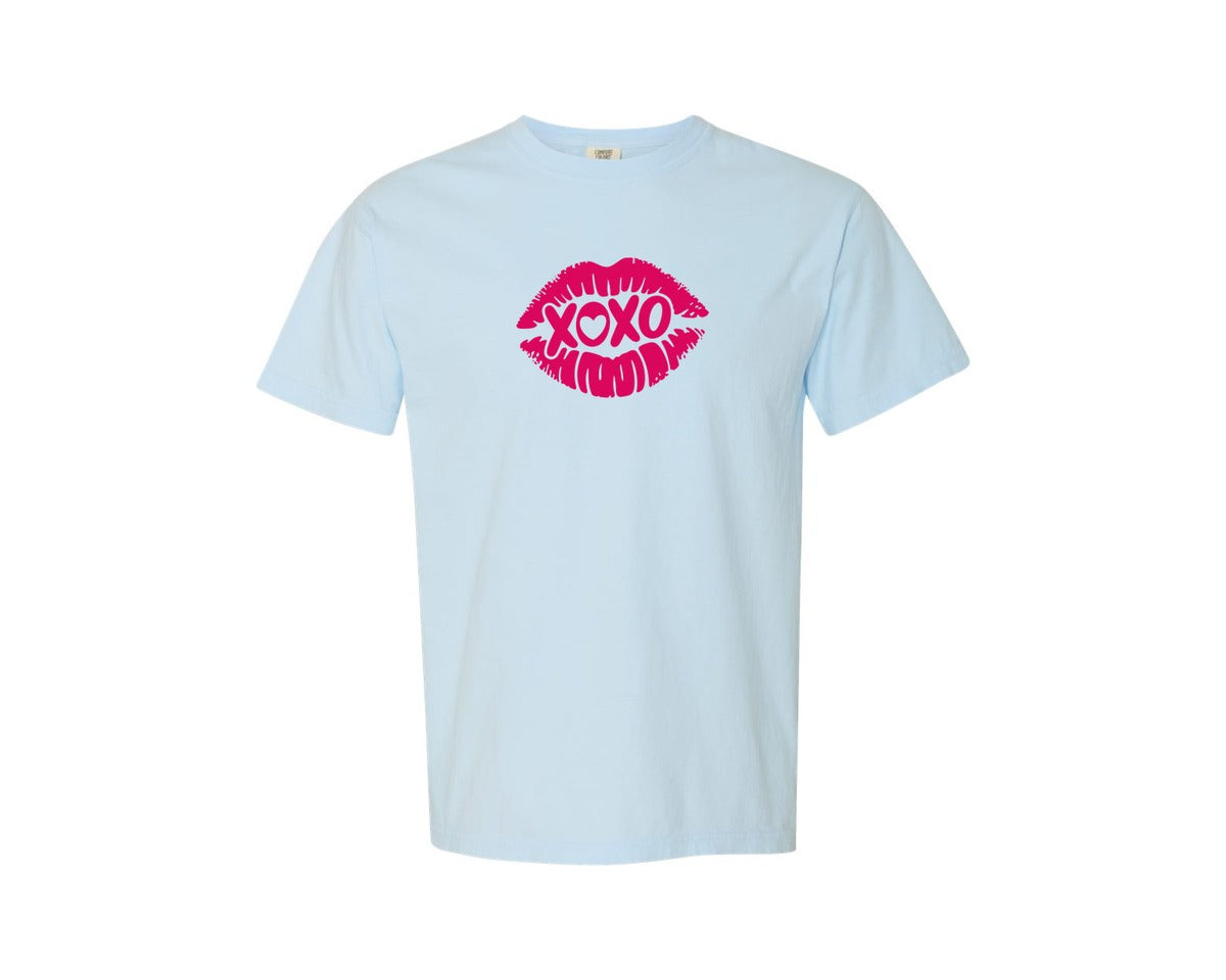 brand:Comfort Colors|color:Chambray|Xoxo Bold Lips Valentine Graphic T-Shirt
