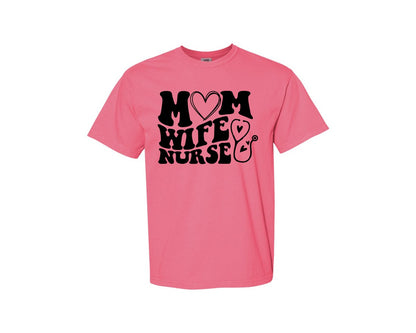 brand:Comfort Colors|color:Crunchberry|Mom Wife Nurse Wavy Graphic T-Shirt