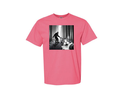 brand:Comfort Colors|color:Crunchberry|Cat Selfie With Sasquatch Graphic T-Shirt