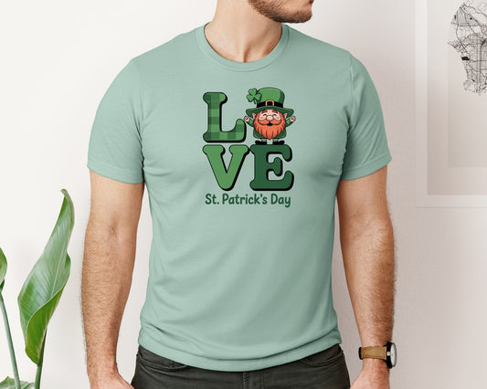 Love St Patricks Day Classic Green Graphic T-Shirt