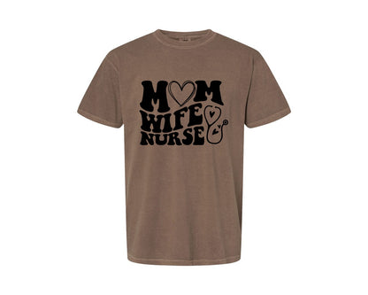 brand:Comfort Colors|color:Espresso|Mom Wife Nurse Wavy Graphic T-Shirt