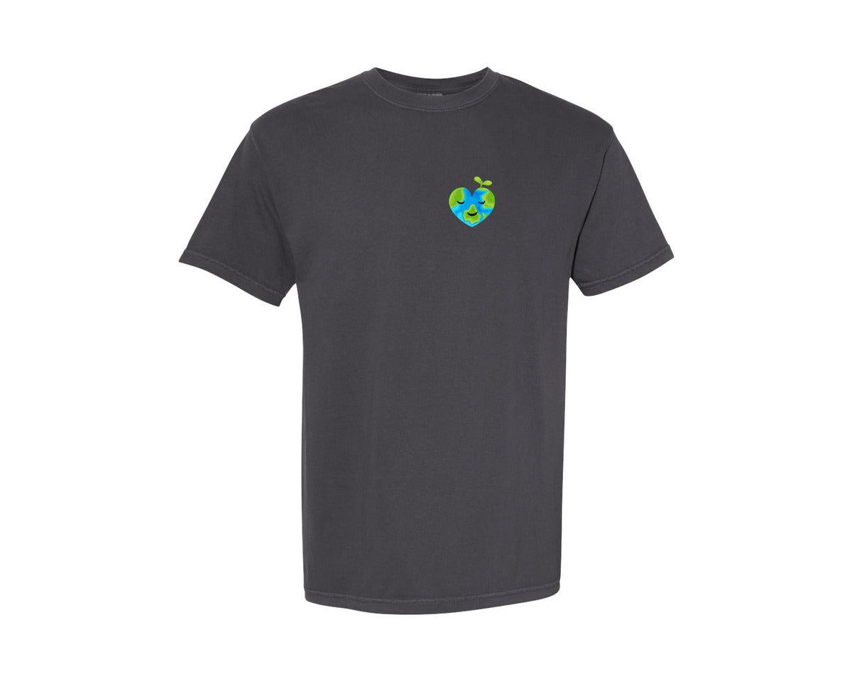 brand:Comfort Colors|color:Graphite|Love Heart Earth Globe Pocket Design Graphic T-Shirt