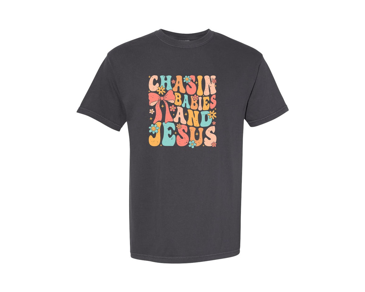 brand:Comfort Colors|color:Graphite|Chasin Babies And Jesus Graphic T-Shirt