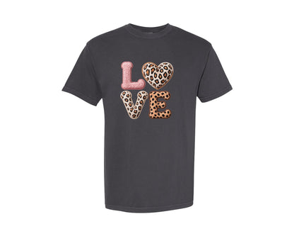 brand:Comfort Colors|color:Graphite|Leopard Print Love Valentine Love Graphic T-Shirt
