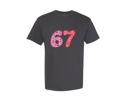 brand:Comfort Colors|color:Graphite|Knitted Puffy Gradient 67 Valentine Graphic T-Shirt