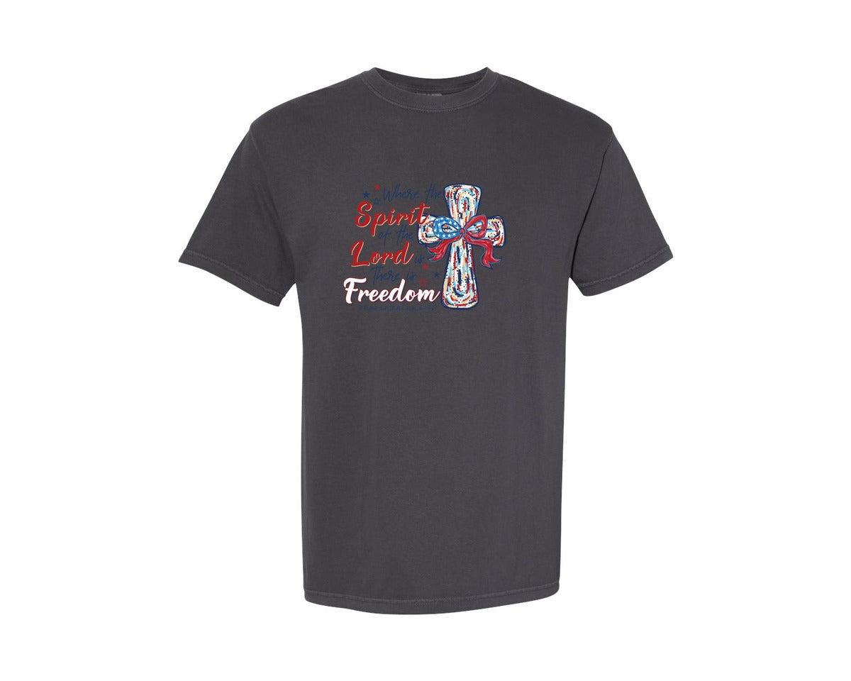 brand:Comfort Colors|color:Graphite|Freedom Bible Verse Cross Patriotic Bow Graphic T-Shirt