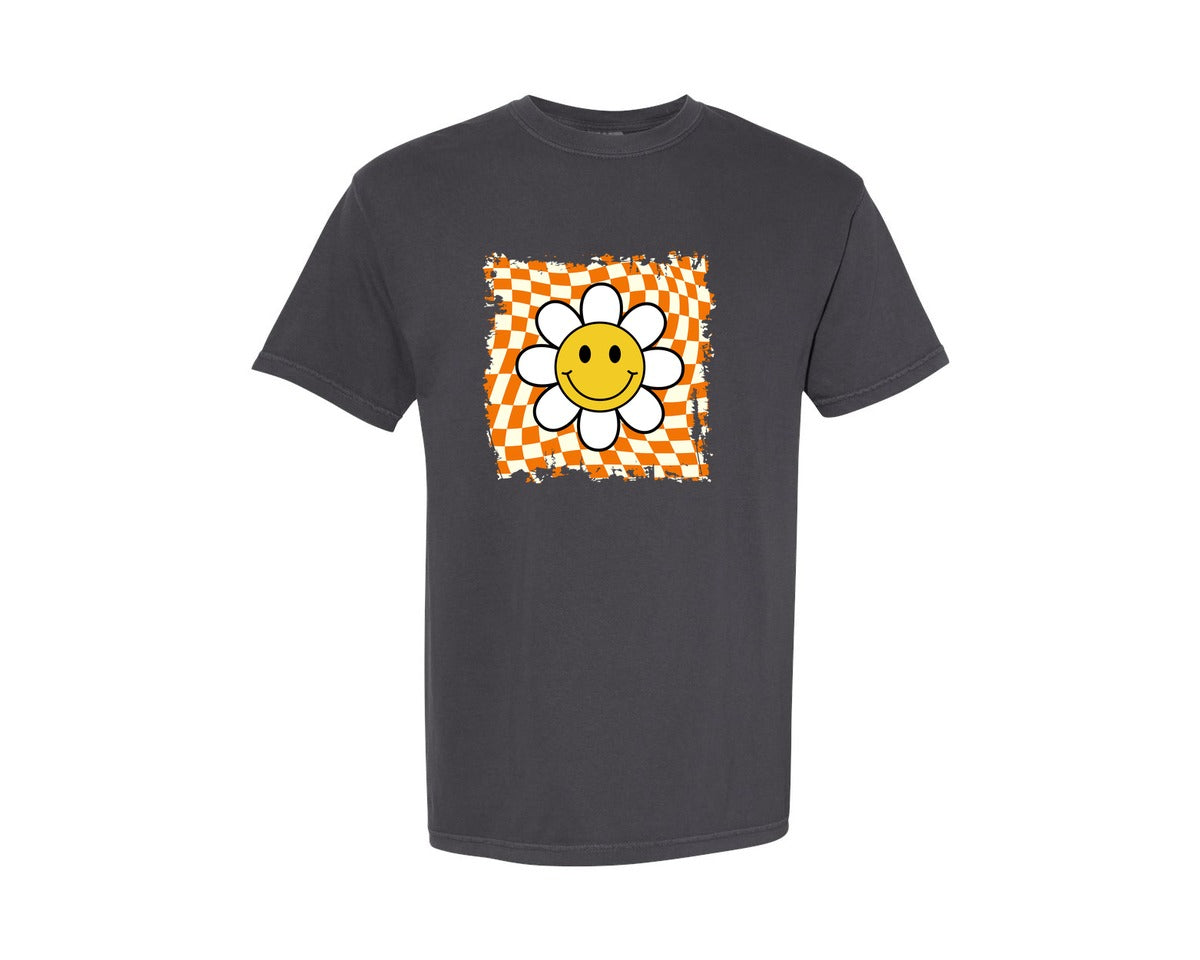 brand:Comfort Colors|color:Graphite|Retro Smile Face Graphic T-Shirt