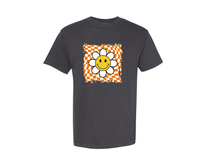 brand:Comfort Colors|color:Graphite|Retro Smile Face Graphic T-Shirt