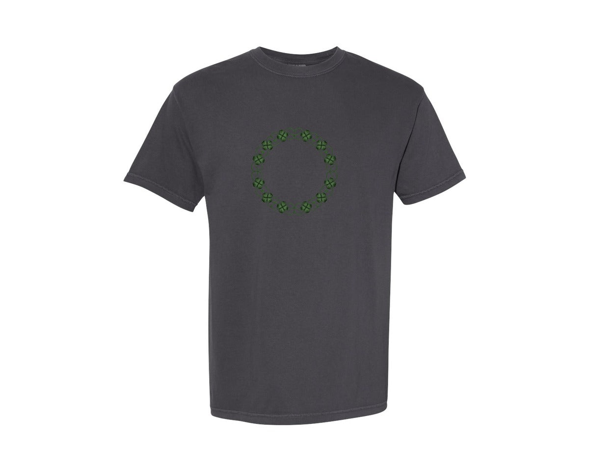 brand:Comfort Colors|color:Graphite|Shamrock Clover Wreath Graphic T-Shirt