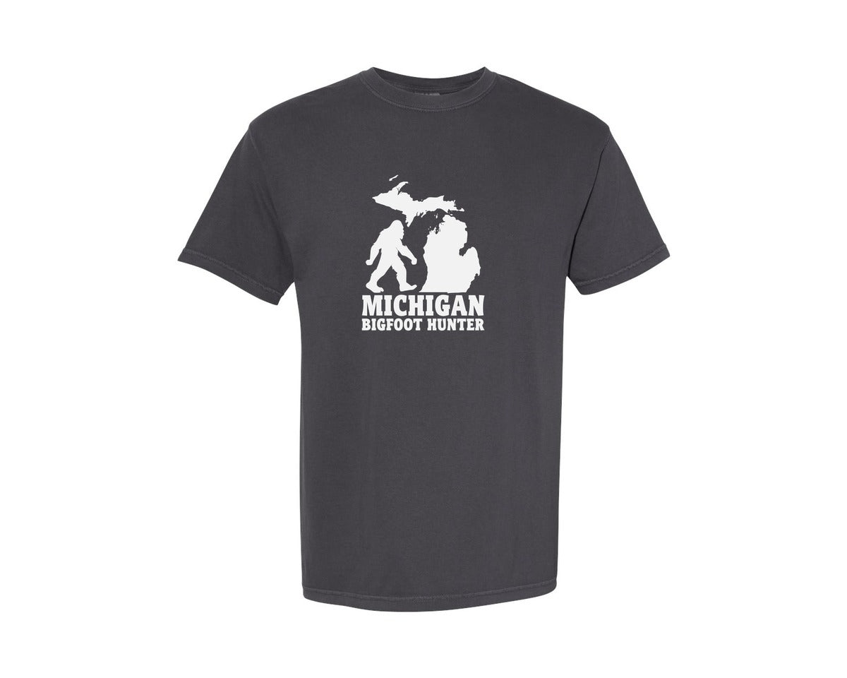 brand:Comfort Colors|color:Graphite|Michigan Bigfoot Hunter Graphic T-Shirt