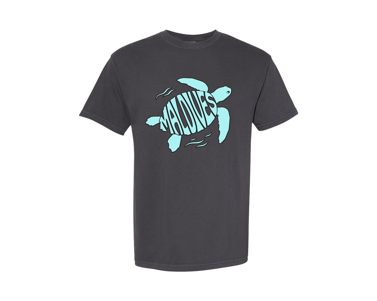 brand:Comfort Colors|color:Graphite|Maldives Word Art In A Sea Turtle Shape Graphic T-Shirt