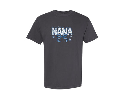 brand:Comfort Colors|color:Graphite|Nana Blue Chinoiserie Floral Shirt Graphic T-Shirt