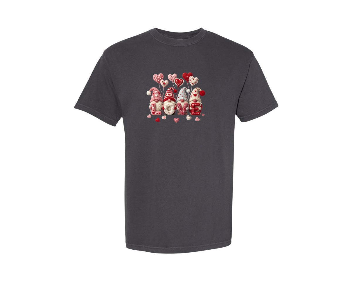 brand:Comfort Colors|color:Graphite|Faux Yarn Valentine Gnomes Love Graphic T-Shirt